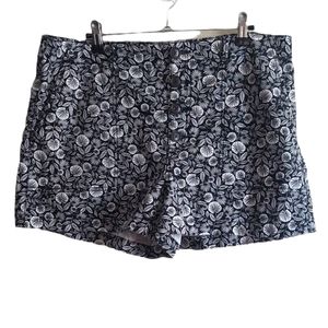 Loft shorts women's 14 petite black and white summer print shorts